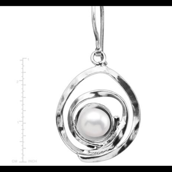 NEW Silpada Clean Sweep Earrings Sterling/Pearl - Picture 3 of 3